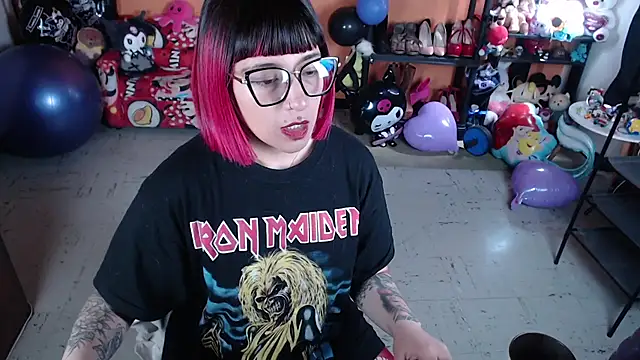 MissMiia2 online show from October 12, 2025, 2:18 pm