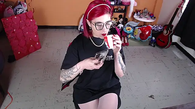 MissMiia2 online show from March 7, 2025, 12:56 pm