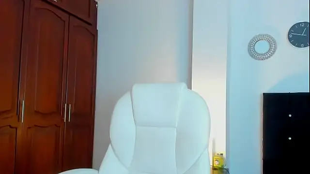 kathyajhonss online show from November 13, 2025, 11:19 pm