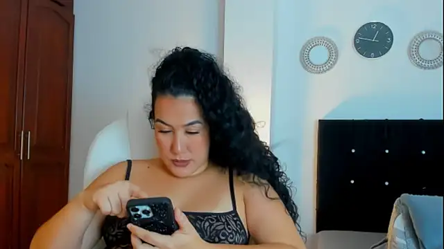 kathyajhonss online show from November 8, 2025, 11:41 pm