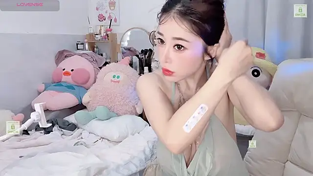 Carly 1 online show from April 14, 2026, 2:27 am