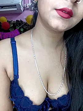 Snapshot of Diamond_queeen chatting on September 21, 2025, 8:36 pm Diamond queeen online show from September 21, 2025, 8:36 pm