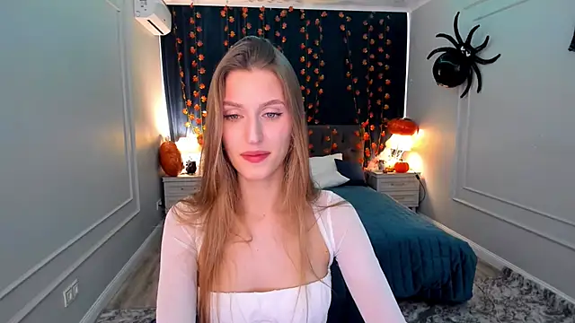 NaturalBeaty online show from October 26, 2025, 11:43 am