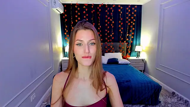 NaturalBeaty online show from November 10, 2025, 4:39 am