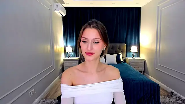 NaturalBeaty online show from November 30, 2025, 3:51 am