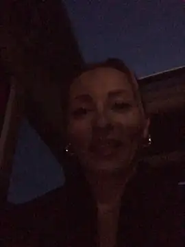 Snapshot of Diamond_Bunny_ chatting on September 25, 2025, 4:46 pm Diamond Bunny online show from September 25, 2025, 4:46 pm