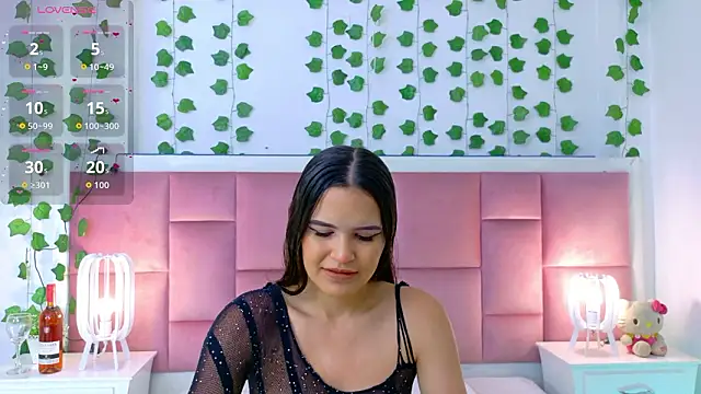 kaily sweet1 online show from March 18, 2026, 11:13 am