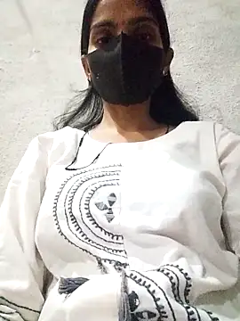 cute simmy0 online show from September 9, 2025, 5:11 pm