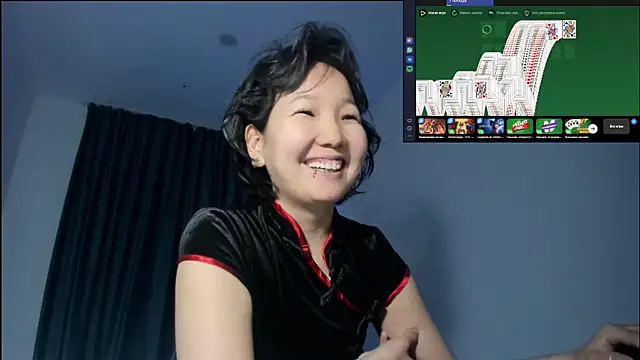 Snapshot of himeros_goddess chatting on December 11, 2024, 12:12 am himeros goddess online show from December 11, 2024, 12:12 am