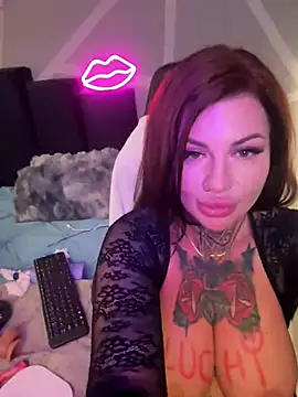 Snapshot of krysstal003 chatting on March 13, 2025, 11:38 pm krysstal003 online show from March 13, 2025, 11:38 pm