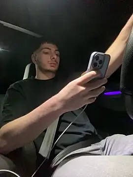 Snapshot of youssef00711 chatting on March 5, 2025, 8:00 pm youssef00711 online show from March 5, 2025, 8:00 pm