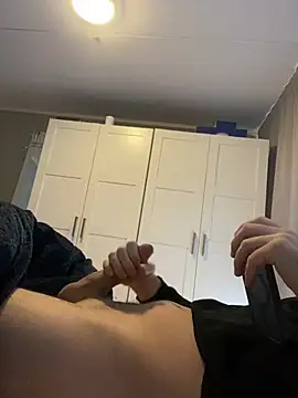 Snapshot of youssef00711 chatting on February 8, 2025, 1:44 pm youssef00711 online show from February 8, 2025, 1:44 pm