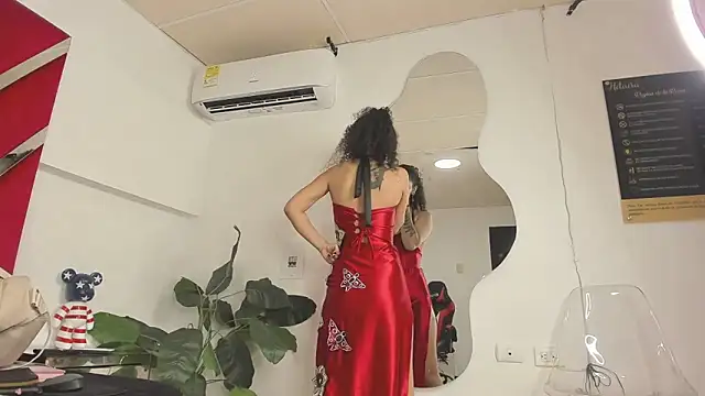 Milanxht online show from October 31, 2025, 5:42 pm