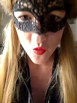 Snapshot of Hexe12346 chatting on October 27, 2025, 5:14 pm Hexe12346 online show from October 27, 2025, 5:14 pm