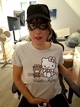 Snapshot of Hexe12346 chatting on November 26, 2025, 6:46 am Hexe12346 online show from November 26, 2025, 6:46 am