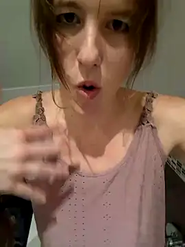 Snapshot of Hexe12346 chatting on March 14, 2025, 7:01 pm Hexe12346 online show from March 14, 2025, 7:01 pm