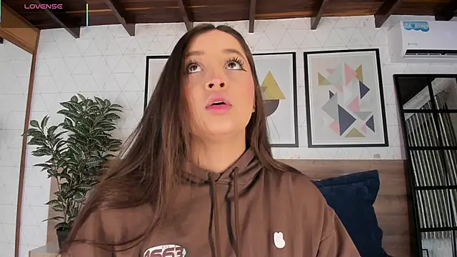 MiaKay1 online show from December 5, 2025, 3:38 am