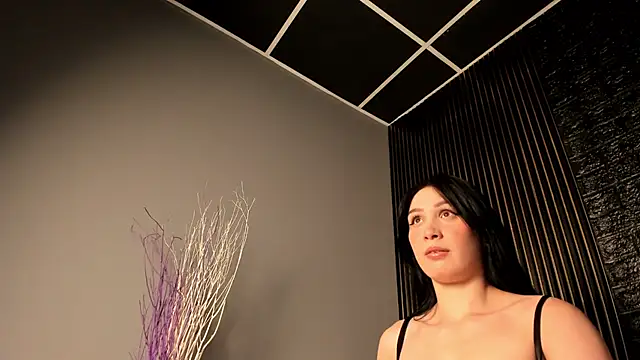 Snapshot of Kitty_belle__ chatting on January 28, 2025, 1:49 pm Kitty belle online show from January 28, 2025, 1:49 pm