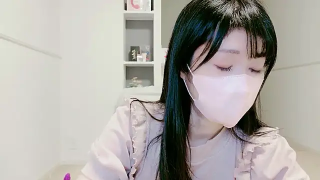 Snapshot of IORio2 chatting on November 3, 2025, 7:50 pm IORio2 online show from November 3, 2025, 7:50 pm