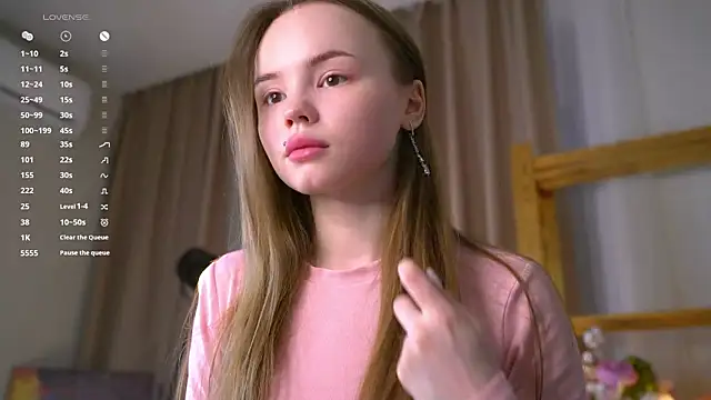 Snapshot of Miss_miracle chatting on February 1, 2026, 4:49 pm Miss miracle online show from February 1, 2026, 4:49 pm