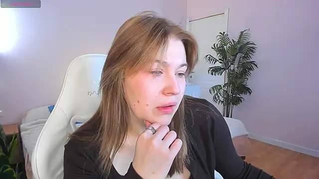 Snapshot of Colleen_Blake chatting on February 15, 2026, 5:23 pm Colleen Blake online show from February 15, 2026, 5:23 pm