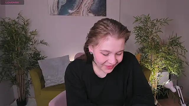 Snapshot of Colleen_Blake chatting on February 9, 2026, 5:00 pm Colleen Blake online show from February 9, 2026, 5:00 pm