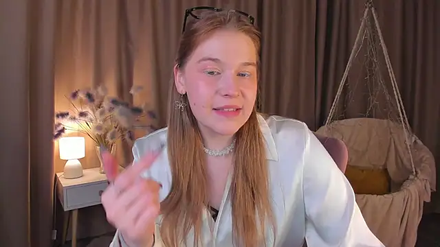 Colleen Blake online show from September 22, 2025, 3:40 pm