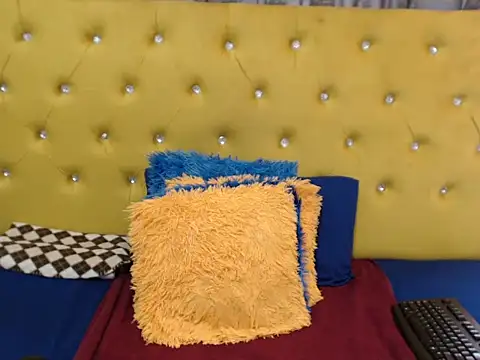 BlackBerryZoeX online show from January 29, 2025, 10:37 am