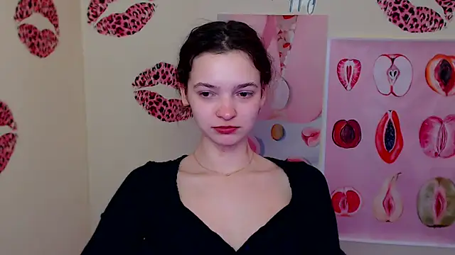  SusieSu  online show from February 21, 2026, 1:13 pm