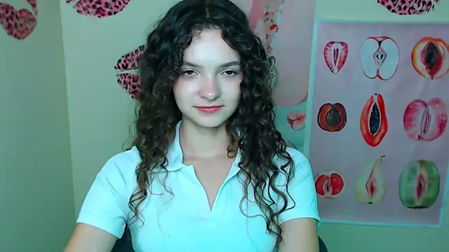  SusieSu  online show from November 7, 2025, 8:57 pm