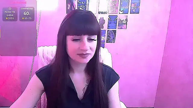 Snapshot of Violla_My chatting on December 20, 2025, 6:49 am Violla My online show from December 20, 2025, 6:49 am