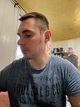 Rowing199456 online show from November 7, 2025, 5:56 am