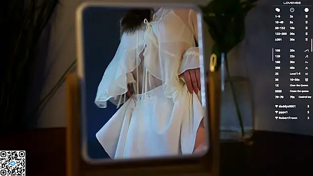 Snapshot of EdlinAlliston chatting on March 16, 2025, 2:11 pm EdlinAlliston online show from March 16, 2025, 2:11 pm