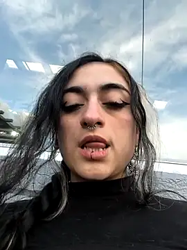 Lila Desiree online show from July 21, 2026, 10:44 pm