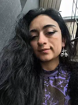 Lila Desiree online show from July 1, 2026, 4:29 pm