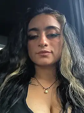 Lila Desiree online show from July 17, 2026, 11:02 pm