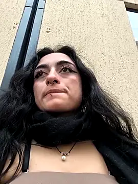Lila Desiree online show from June 15, 2026, 10:31 pm