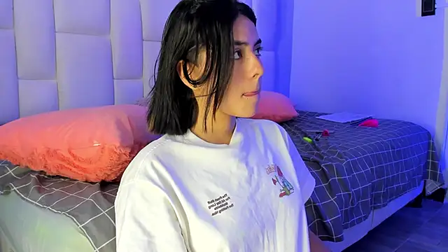 Snapshot of Antonella_Fontanna chatting on March 11, 2025, 7:57 am Antonella Fontanna online show from March 11, 2025, 7:57 am