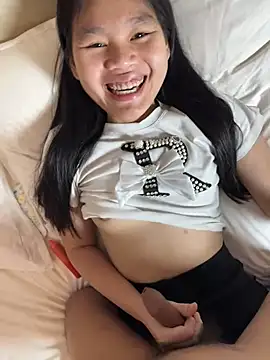 dafei108655 online show from February 2, 2025, 3:07 pm