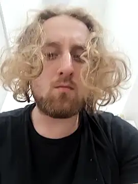 Snapshot of DrownMentallyyy chatting on February 14, 2025, 11:31 am DrownMentallyyy online show from February 14, 2025, 11:31 am