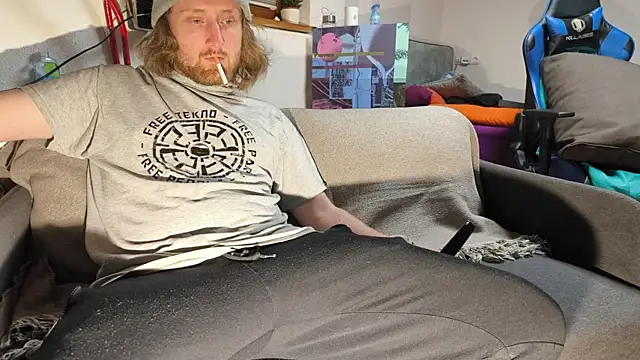 Snapshot of DrownMentallyyy chatting on March 11, 2025, 10:09 pm DrownMentallyyy online show from March 11, 2025, 10:09 pm