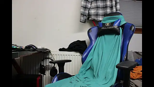 Snapshot of DrownMentallyyy chatting on January 27, 2025, 12:54 am DrownMentallyyy online show from January 27, 2025, 12:54 am