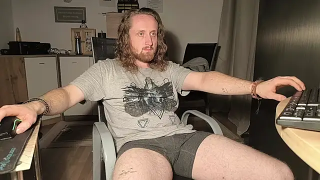 Snapshot of DrownMentallyyy chatting on October 13, 2025, 9:38 pm DrownMentallyyy online show from October 13, 2025, 9:38 pm