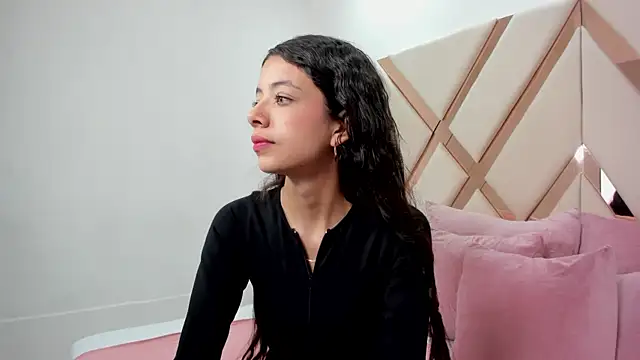 Snapshot of coraltaylor chatting on March 22, 2025, 4:37 pm coraltaylor online show from March 22, 2025, 4:37 pm