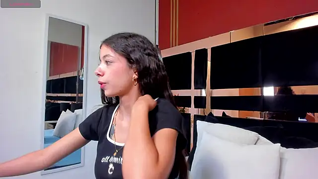 Snapshot of coraltaylor chatting on February 27, 2025, 5:05 pm coraltaylor online show from February 27, 2025, 5:05 pm