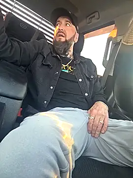 Beardedtattood online show from April 24, 2026, 11:01 am