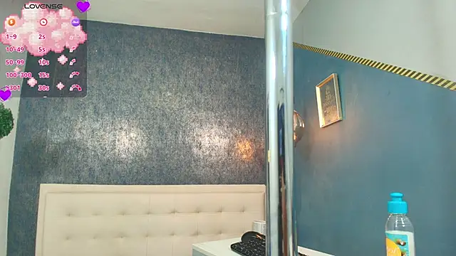 zhamira 21 online show from October 22, 2025, 8:52 pm