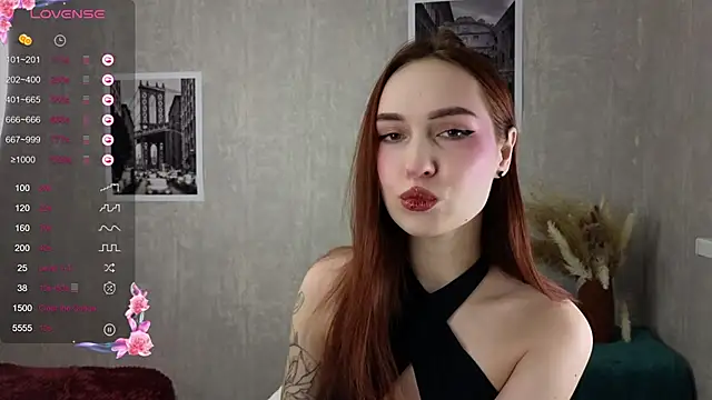 Emily Klein  online show from December 5, 2024, 7:10 am