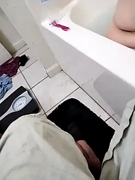 Snapshot of esadmisfit1 chatting on February 2, 2025, 3:54 am esadmisfit1 online show from February 2, 2025, 3:54 am