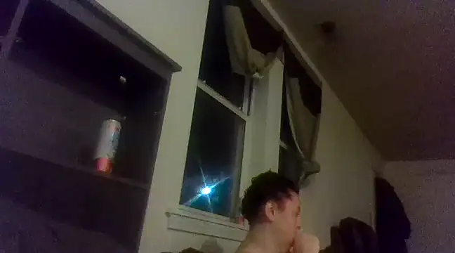 Snapshot of esadmisfit1 chatting on March 6, 2025, 9:03 am esadmisfit1 online show from March 6, 2025, 9:03 am